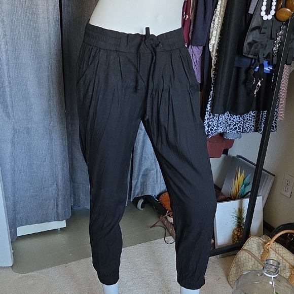 Sunday Best Pants - Aritzia Sunday Best Black Los Feliz Relaxed & Light Jogger Pants